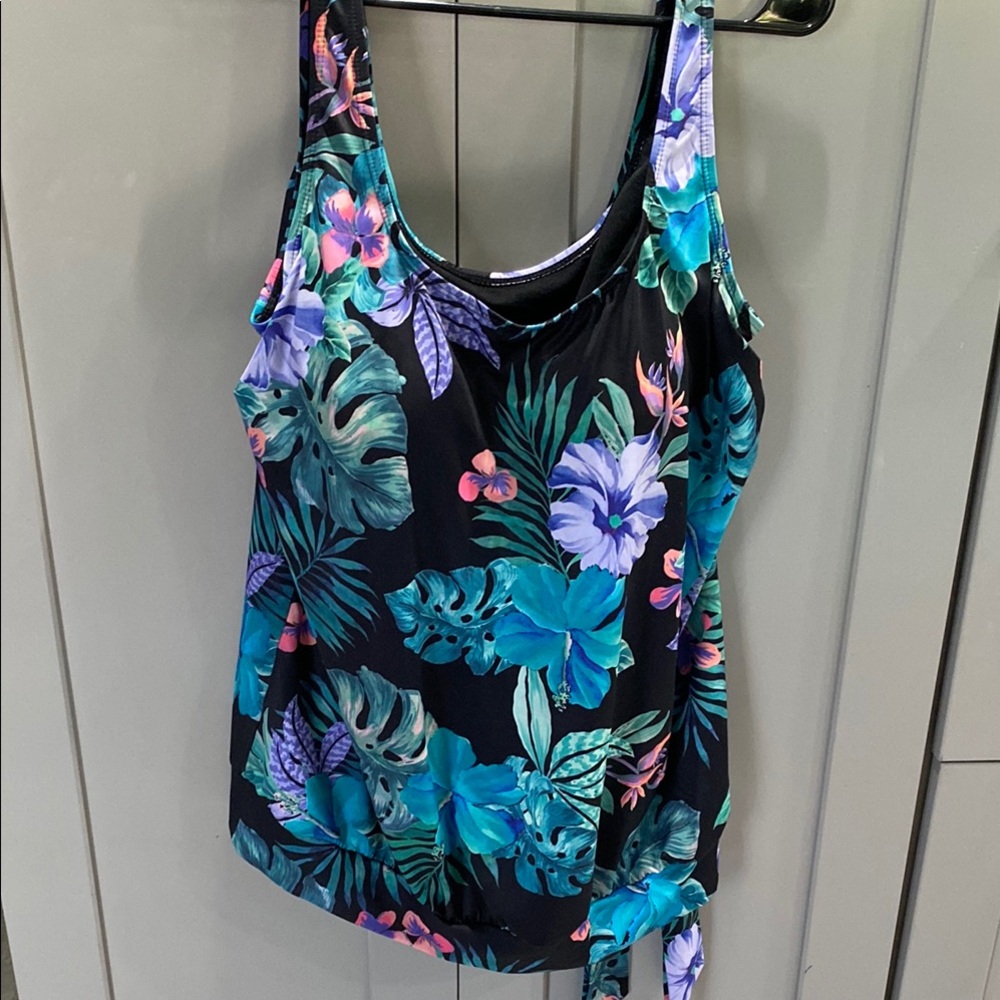 Floral Print Women's bathing suit top